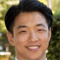 Alex Lao Headshot
